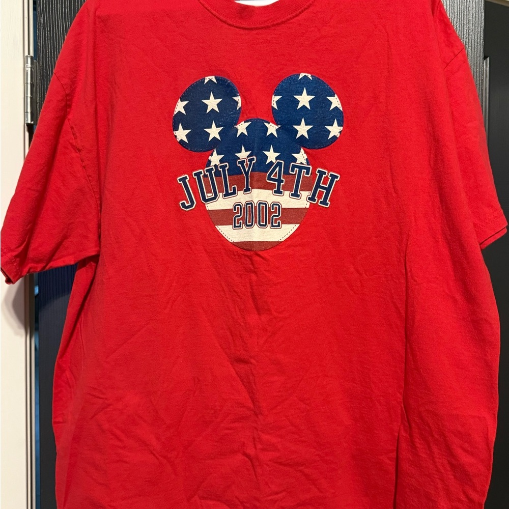 Vintage 2002 Disney Red Graphic Tee 2000’s Y2K 2x XXL
